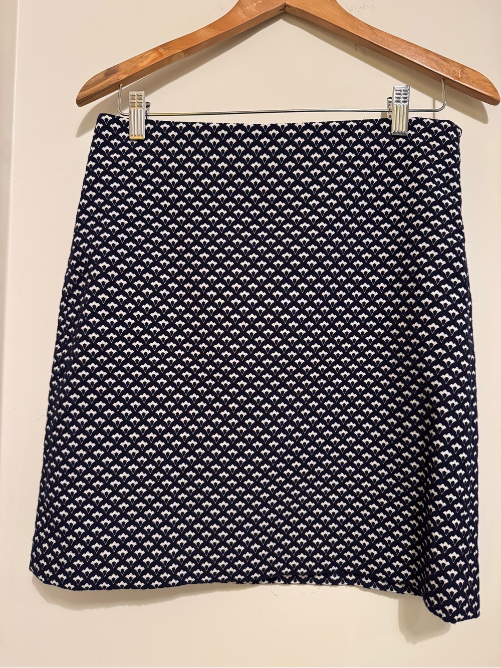 Ann Taylor Navy and White A-Line Skirt